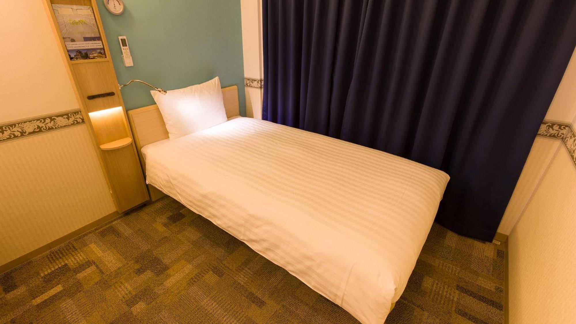 Toyoko Inn Saitama Misato Ekimae Номер фото