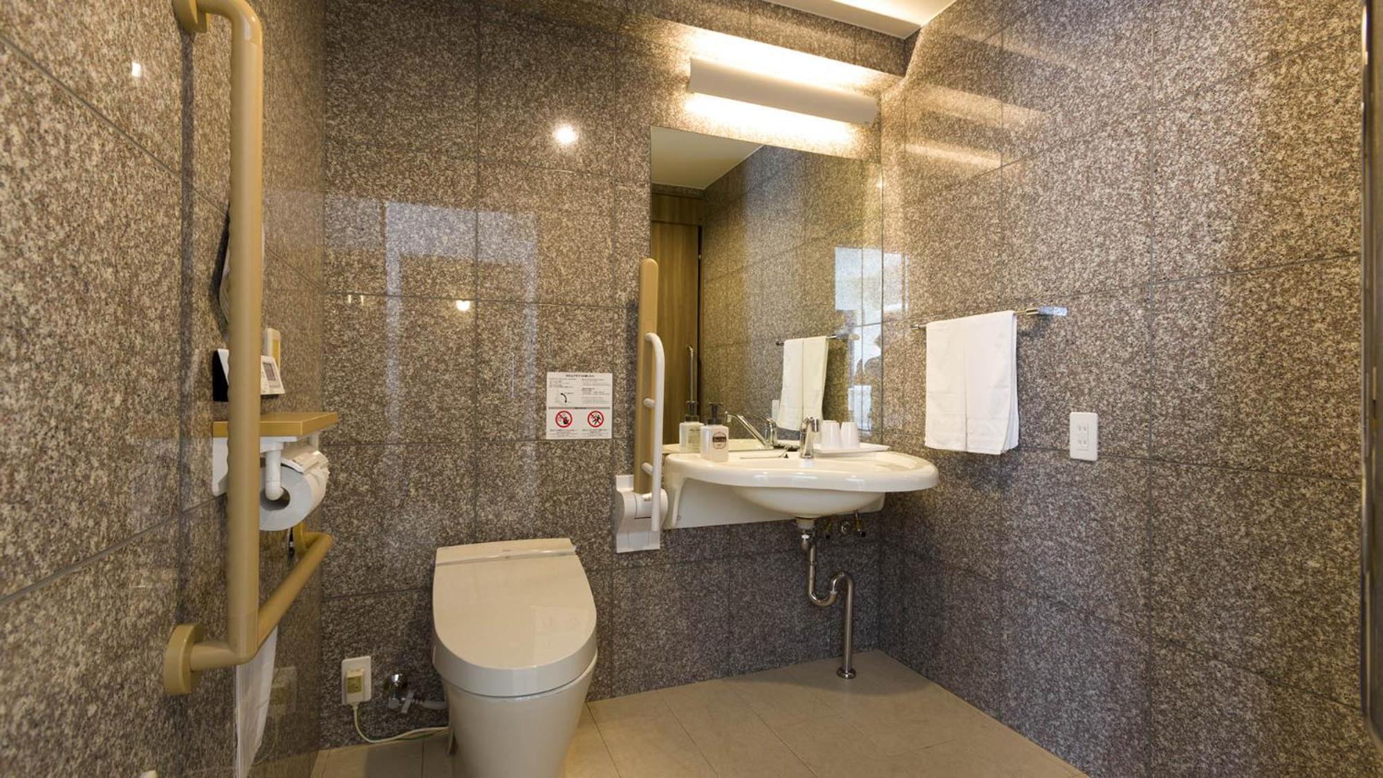 Toyoko Inn Saitama Misato Ekimae Номер фото